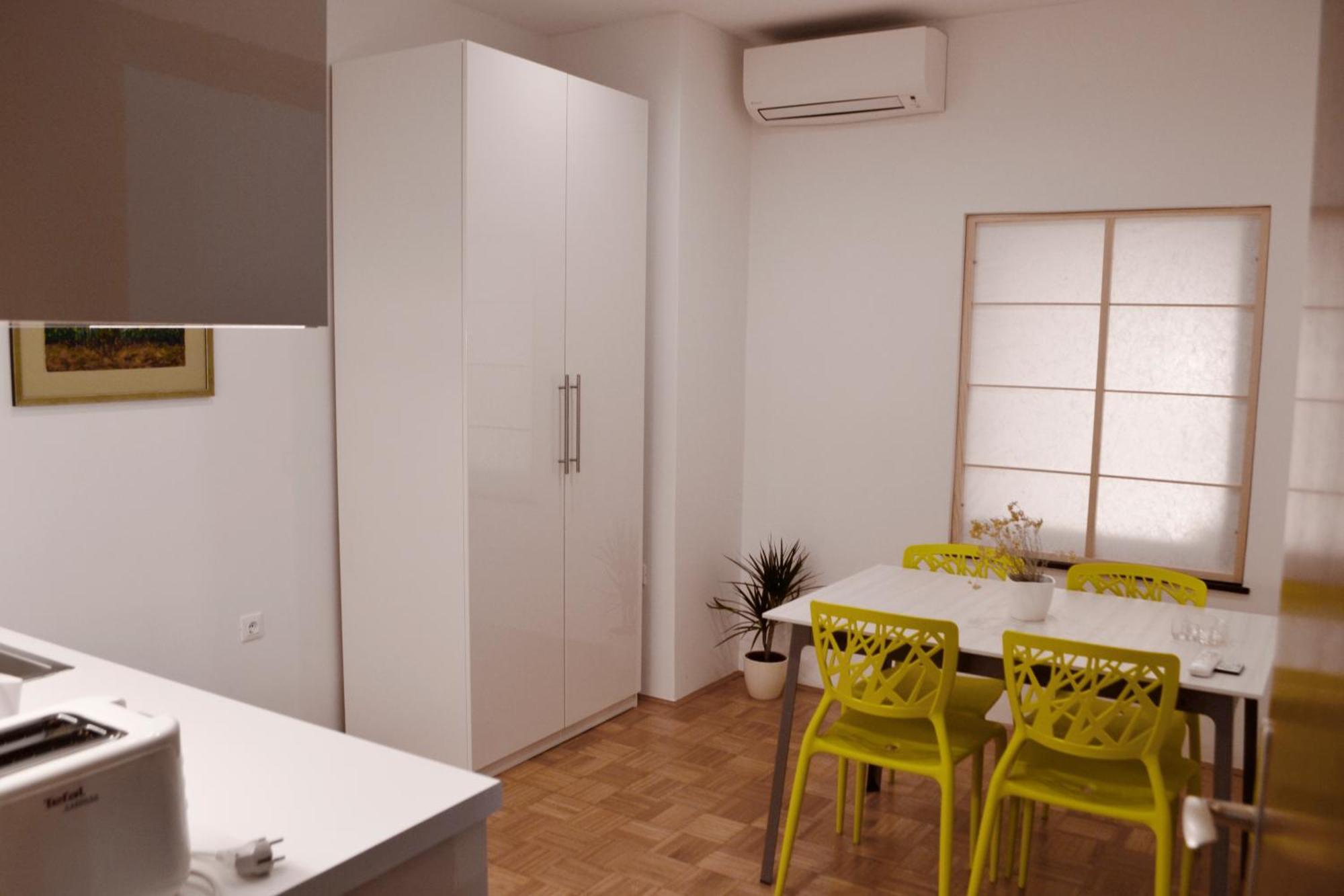 In Center Apartment