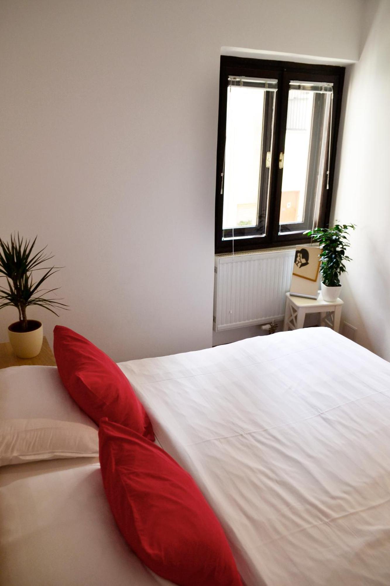 Apartment In Center